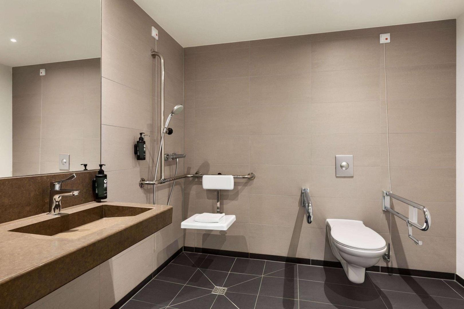 Vienna House Easy by Wyndham Osnabrück
