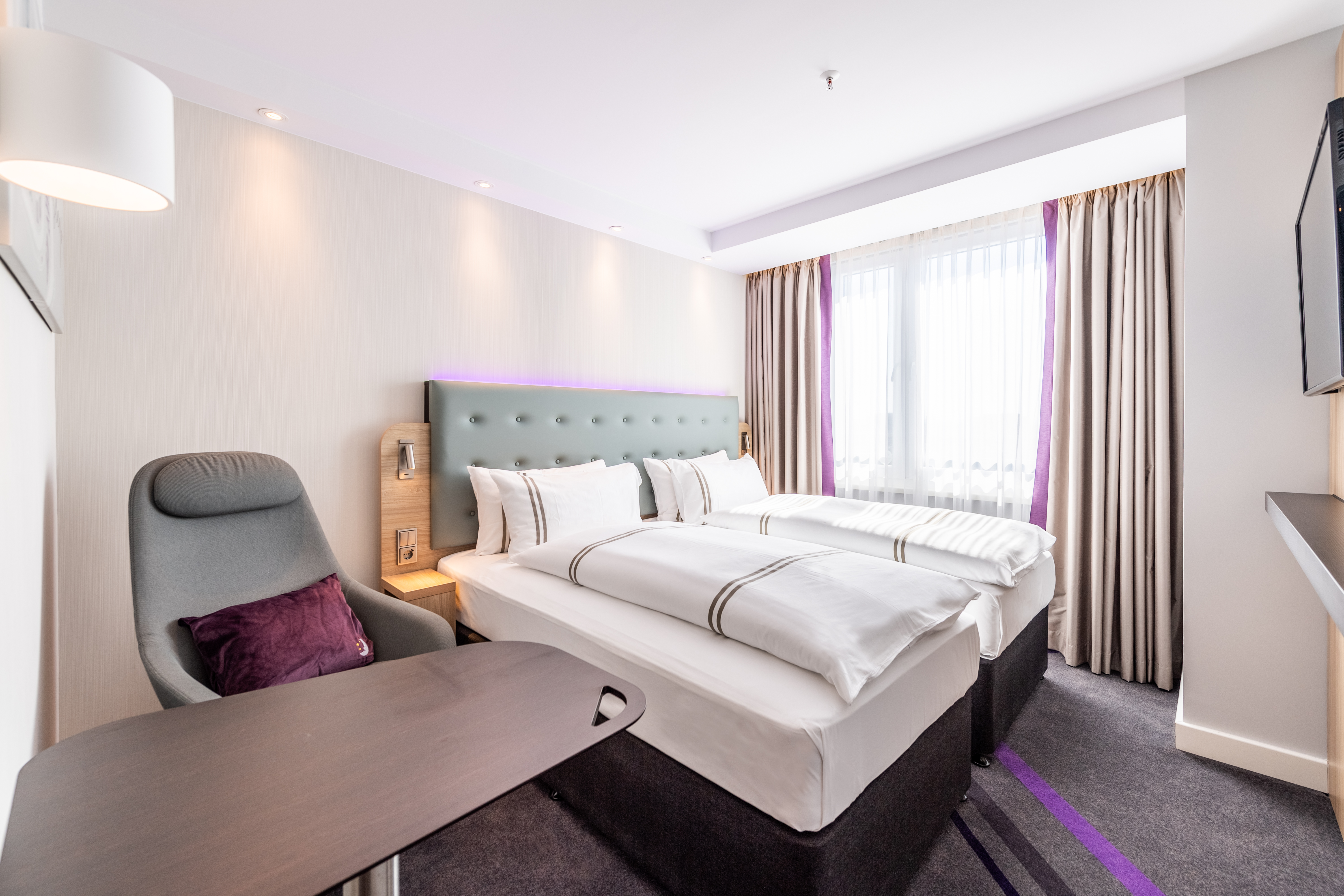 Premier Inn Köln City Süd Hotel