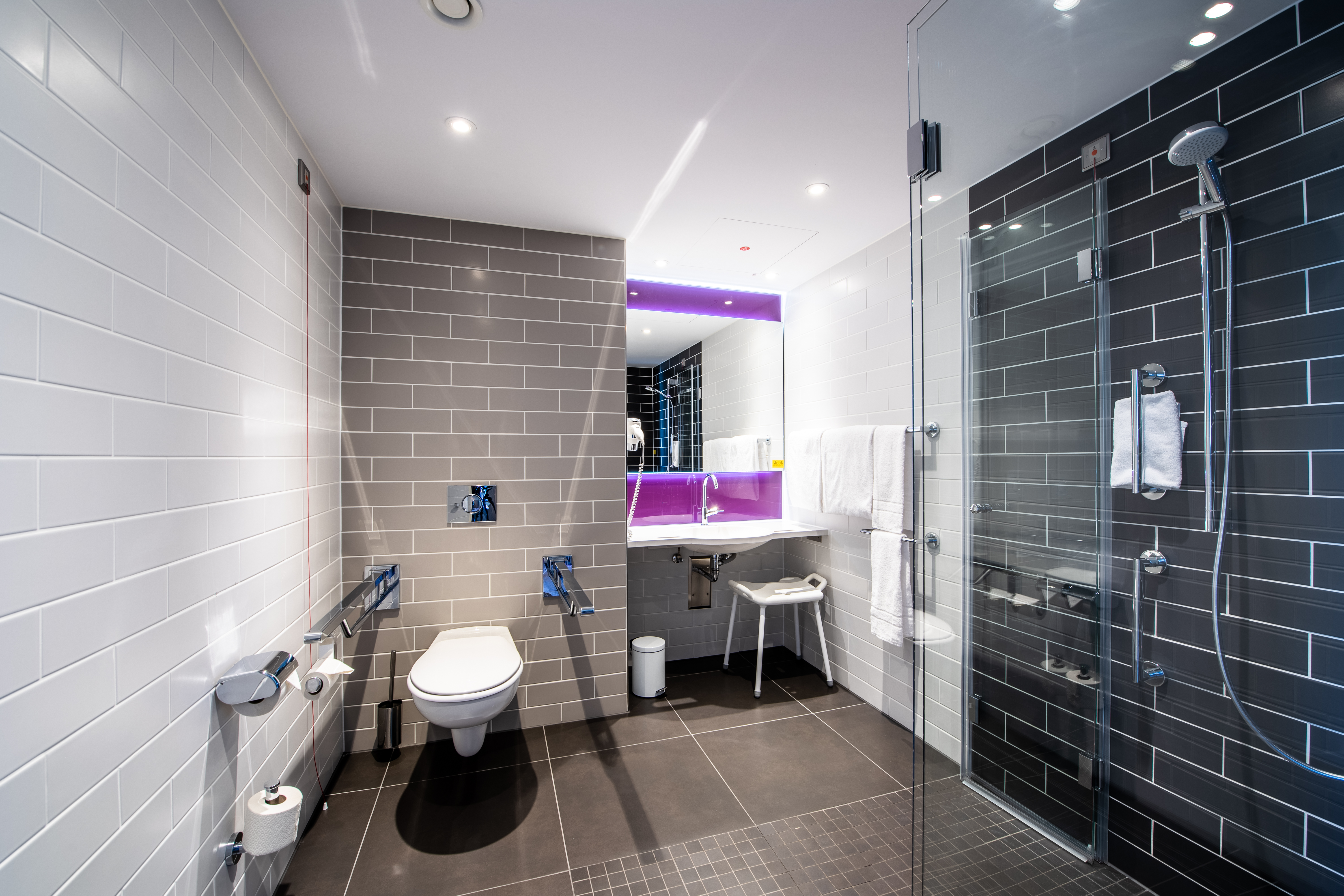 Premier Inn Köln City Süd Hotel