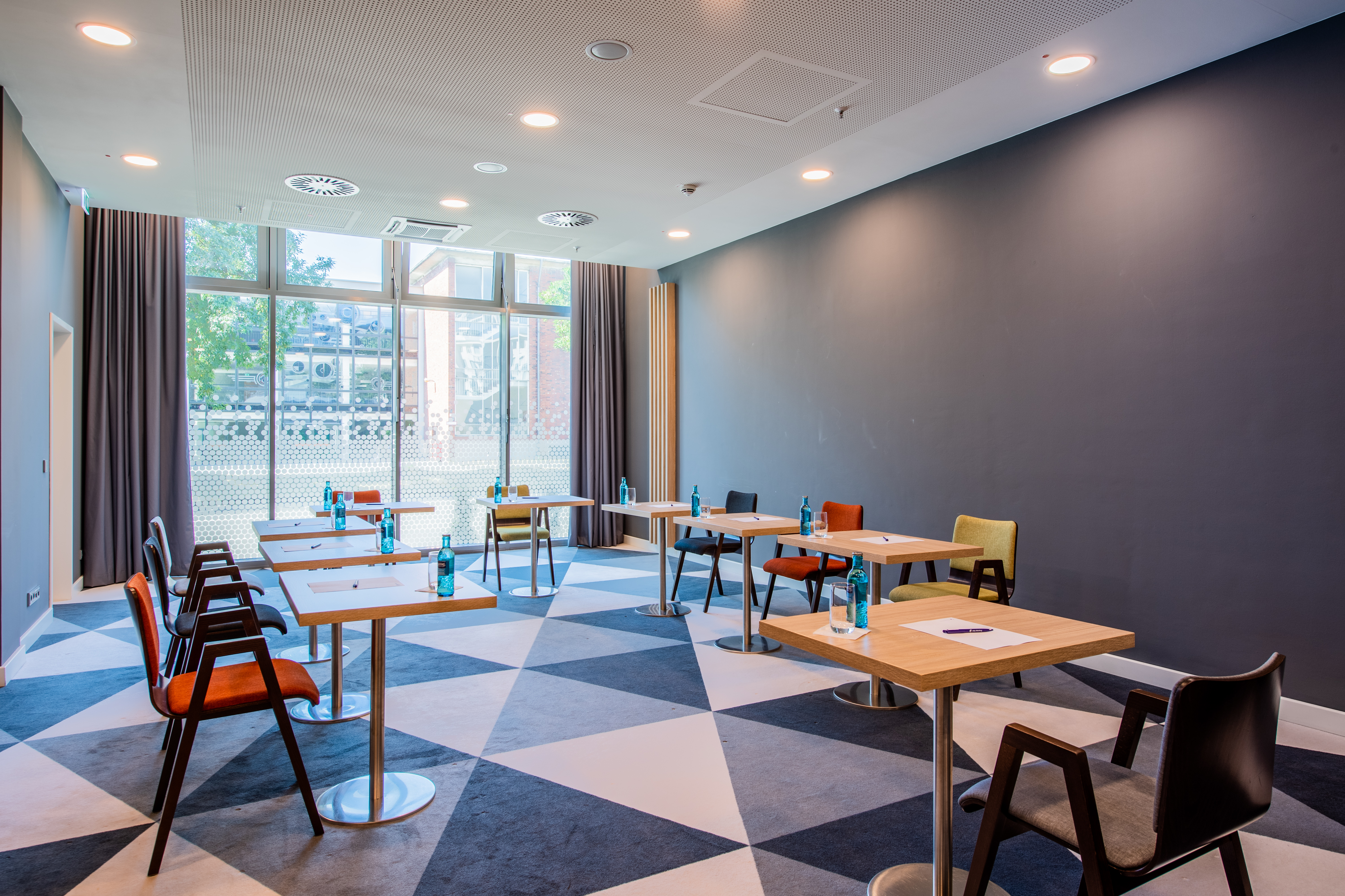 Premier Inn Köln City Süd Hotel