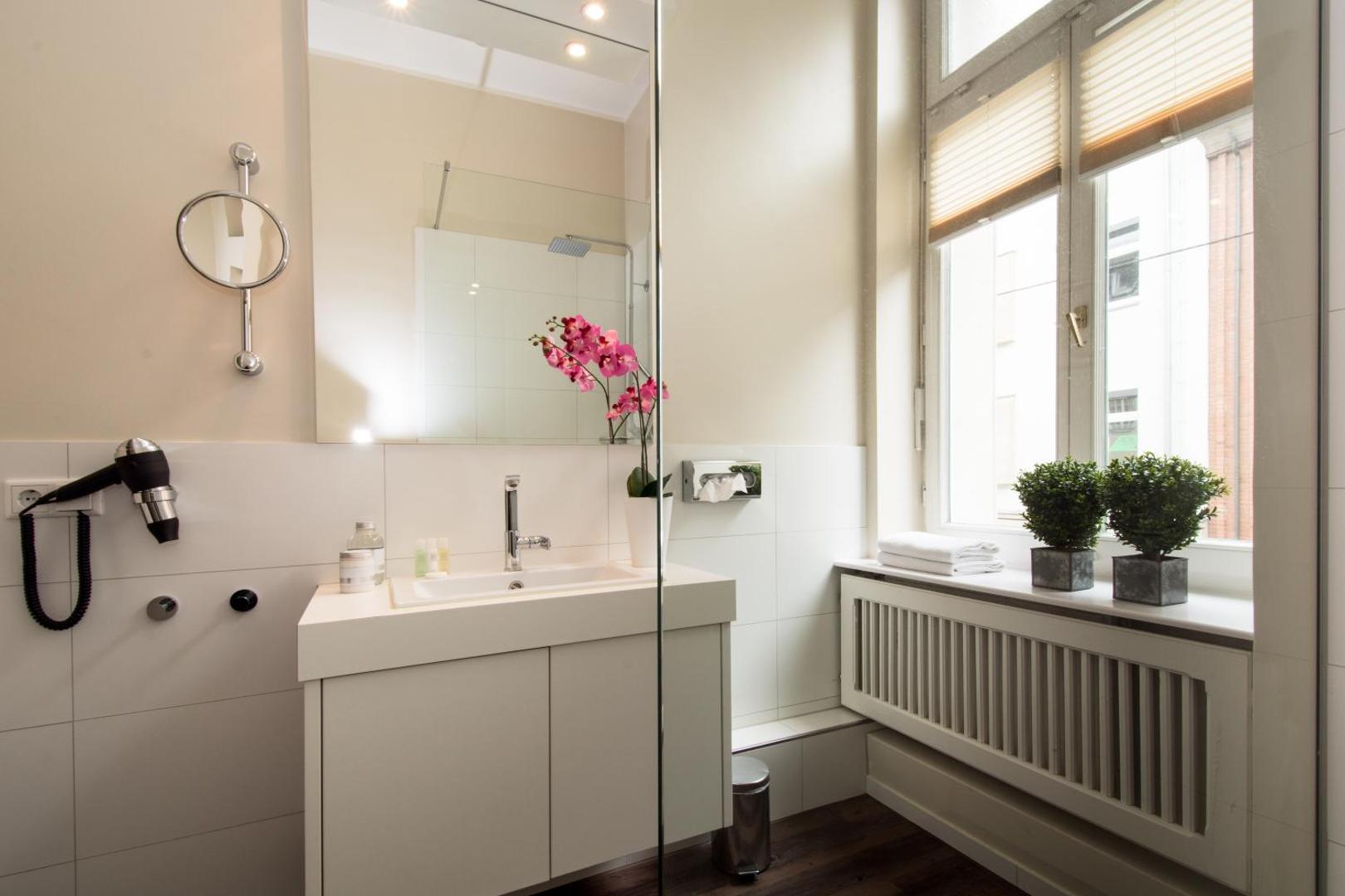 Apartmenthaus Hohe Straße UG