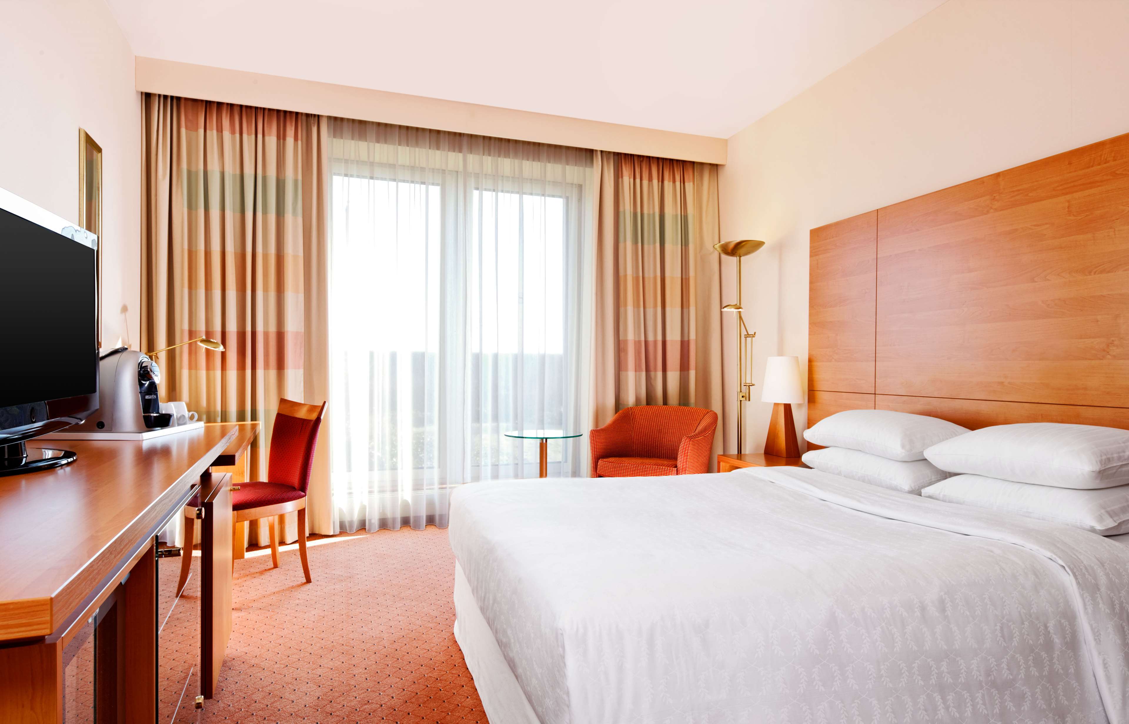 Sheraton Düsseldorf Airport Hotel