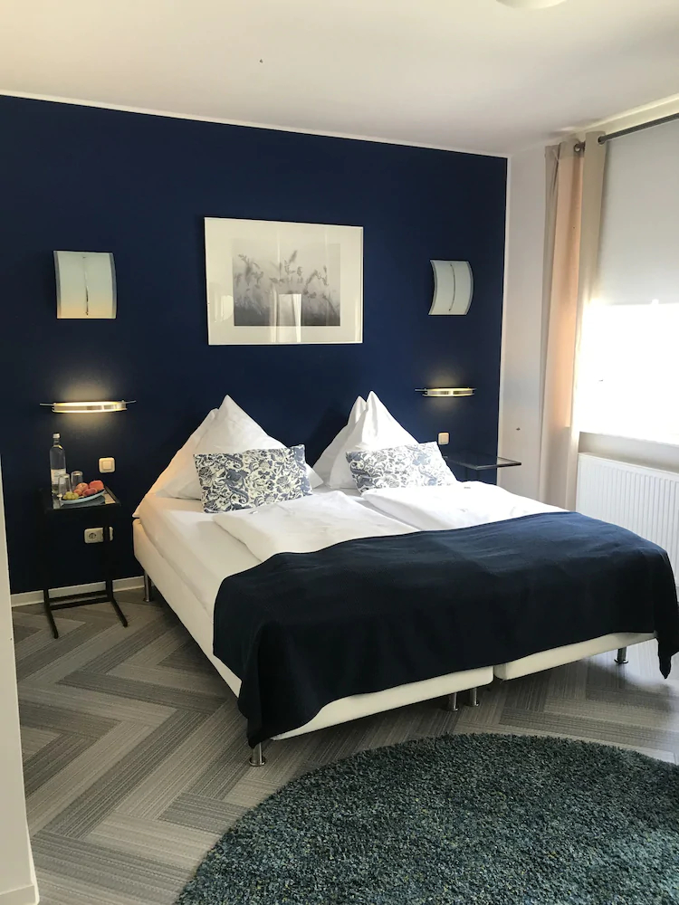 Bensons Hotel