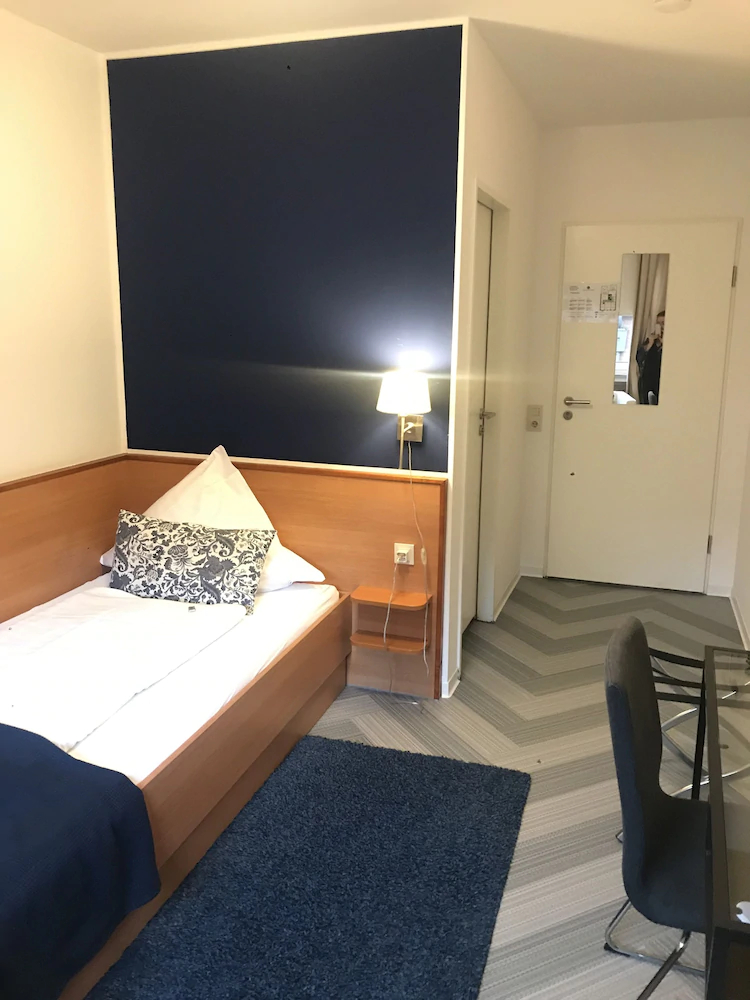 Bensons Hotel