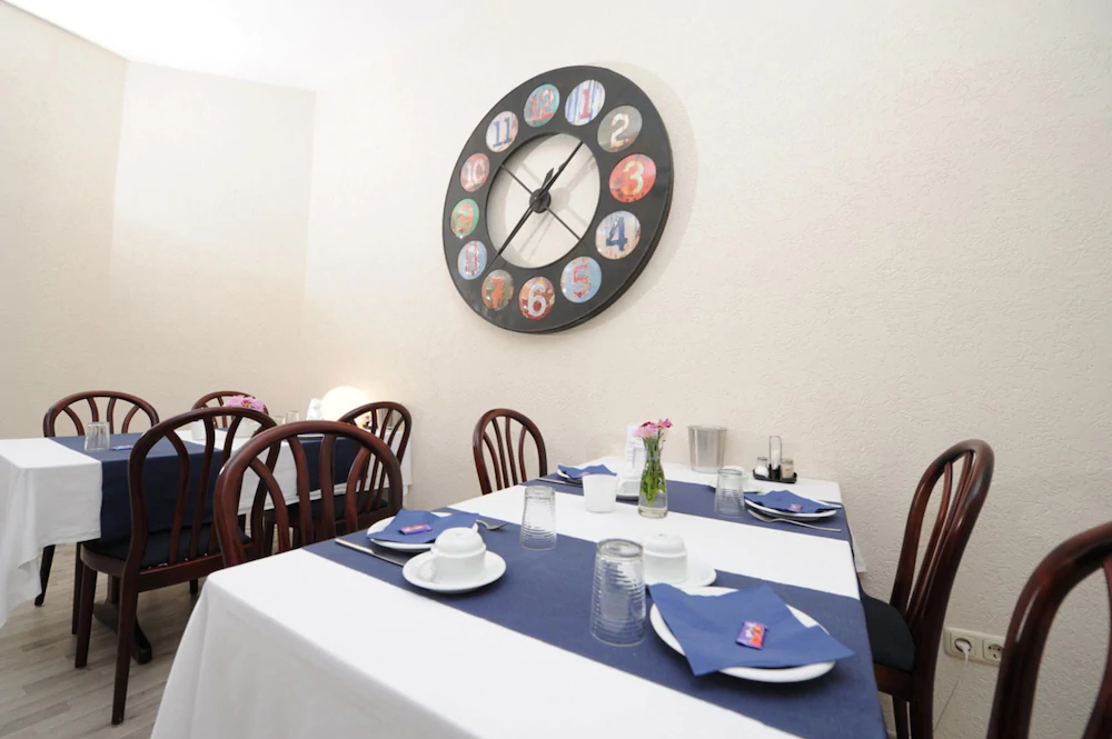 Bensons Hotel