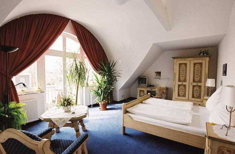 Hotel zur Post - Füllenbach