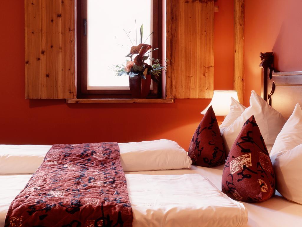 Hotel Ling Bao