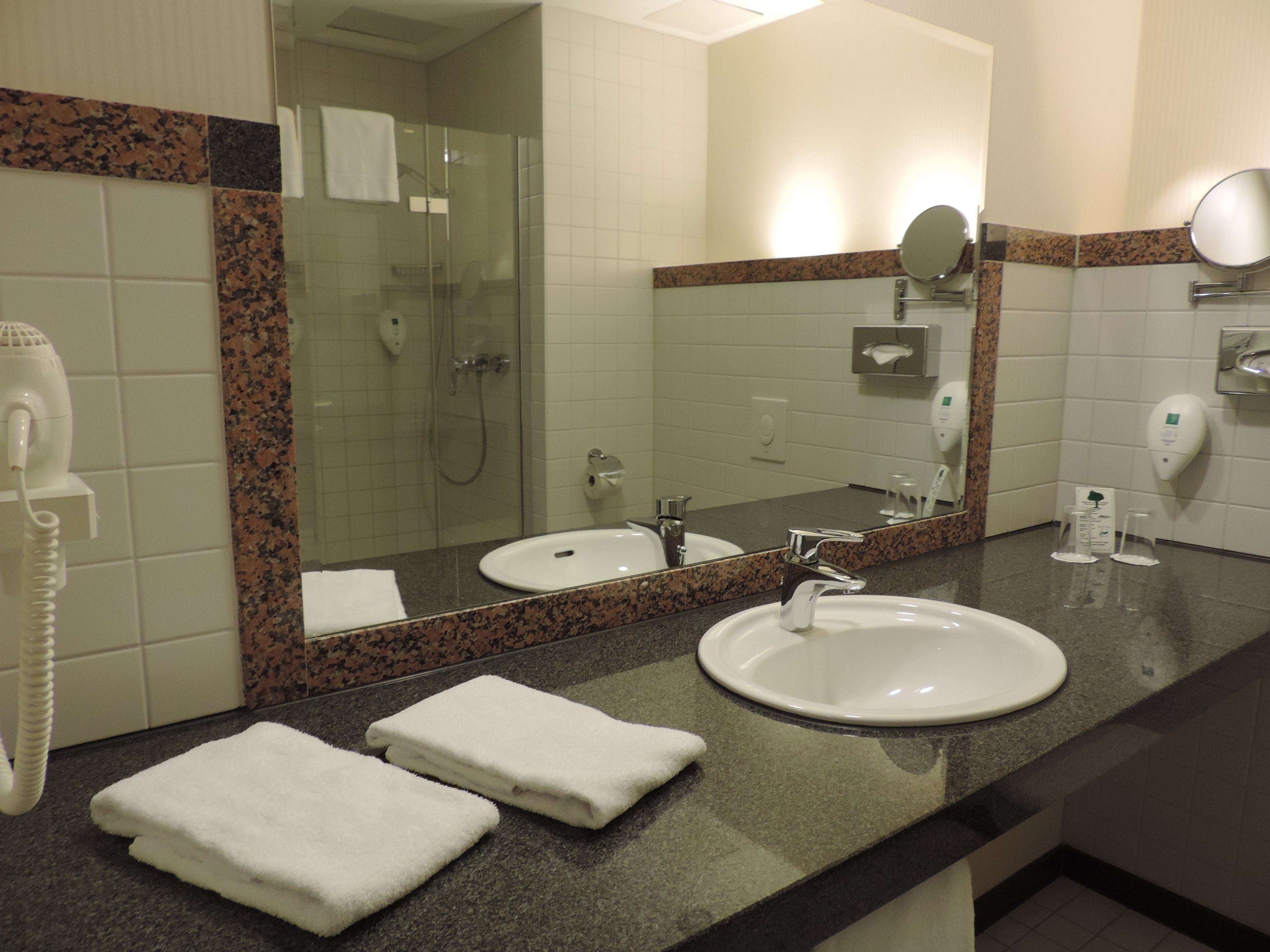 Premier Inn Köln City Mediapark