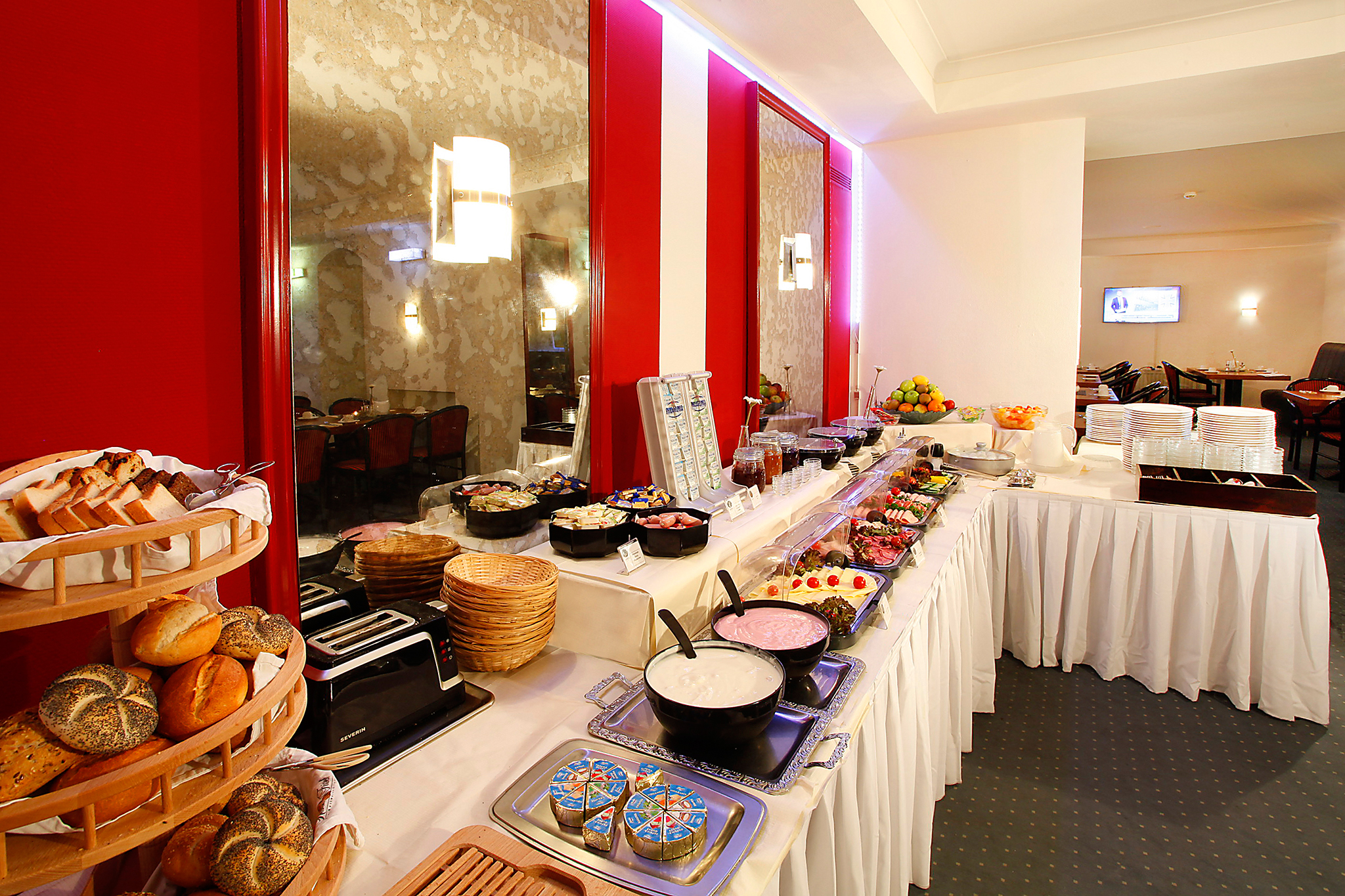 INA Hotel Royal