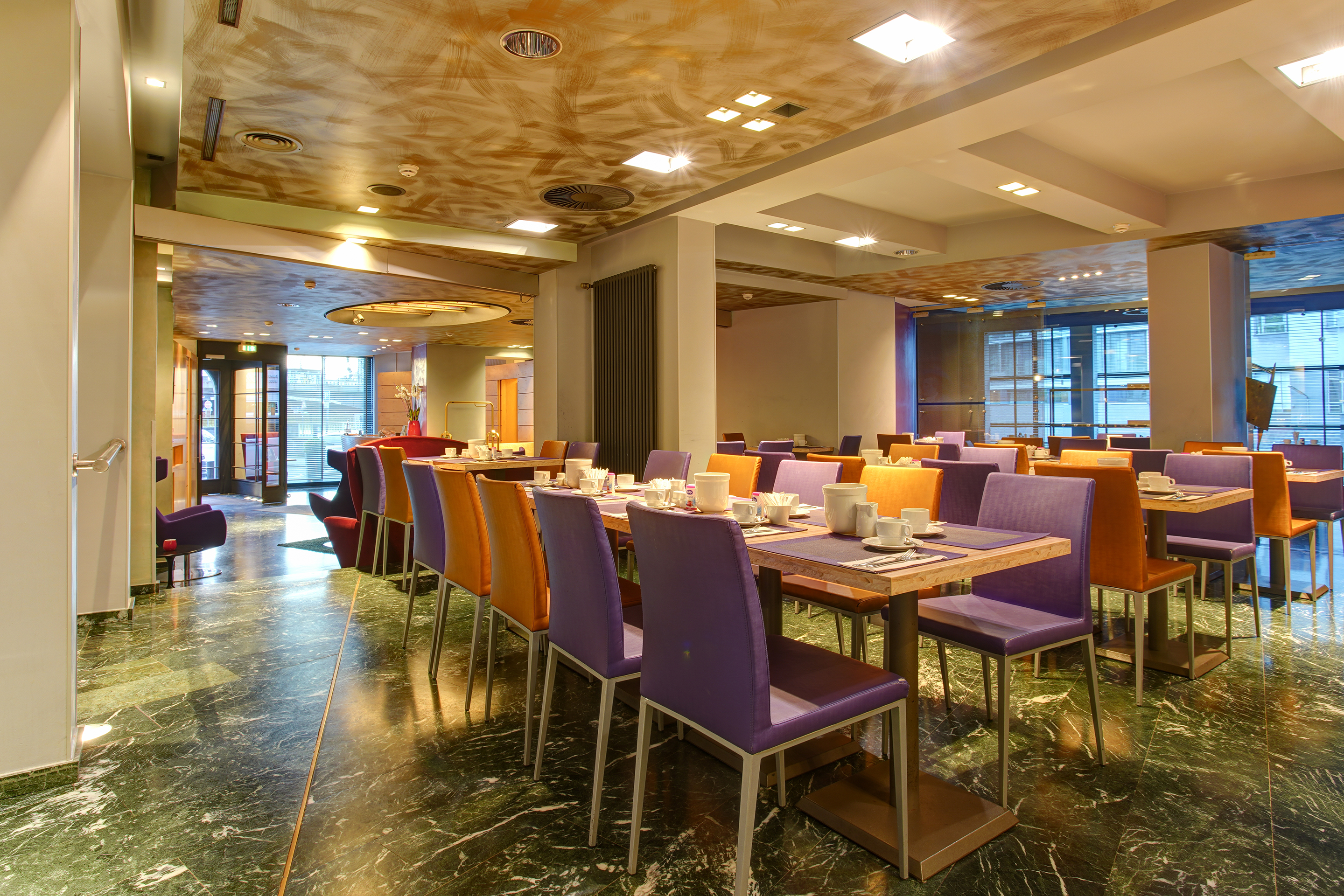 Premier Inn Köln City Centre