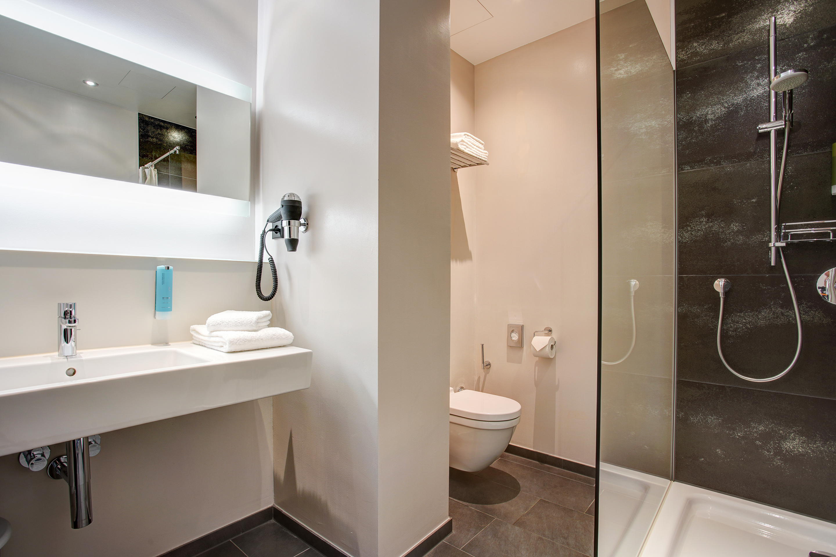 Premier Inn Köln City Centre
