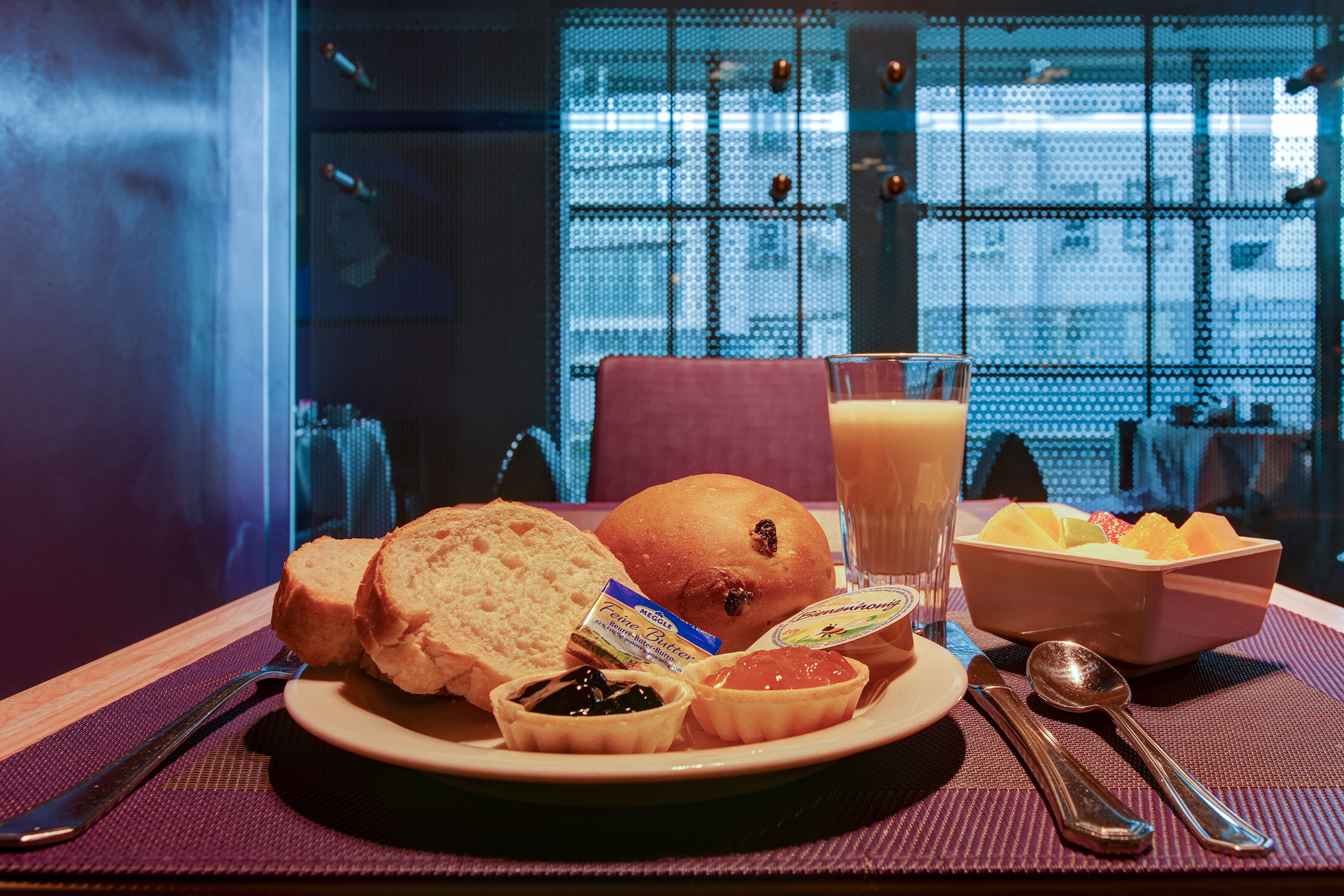 Premier Inn Köln City Centre