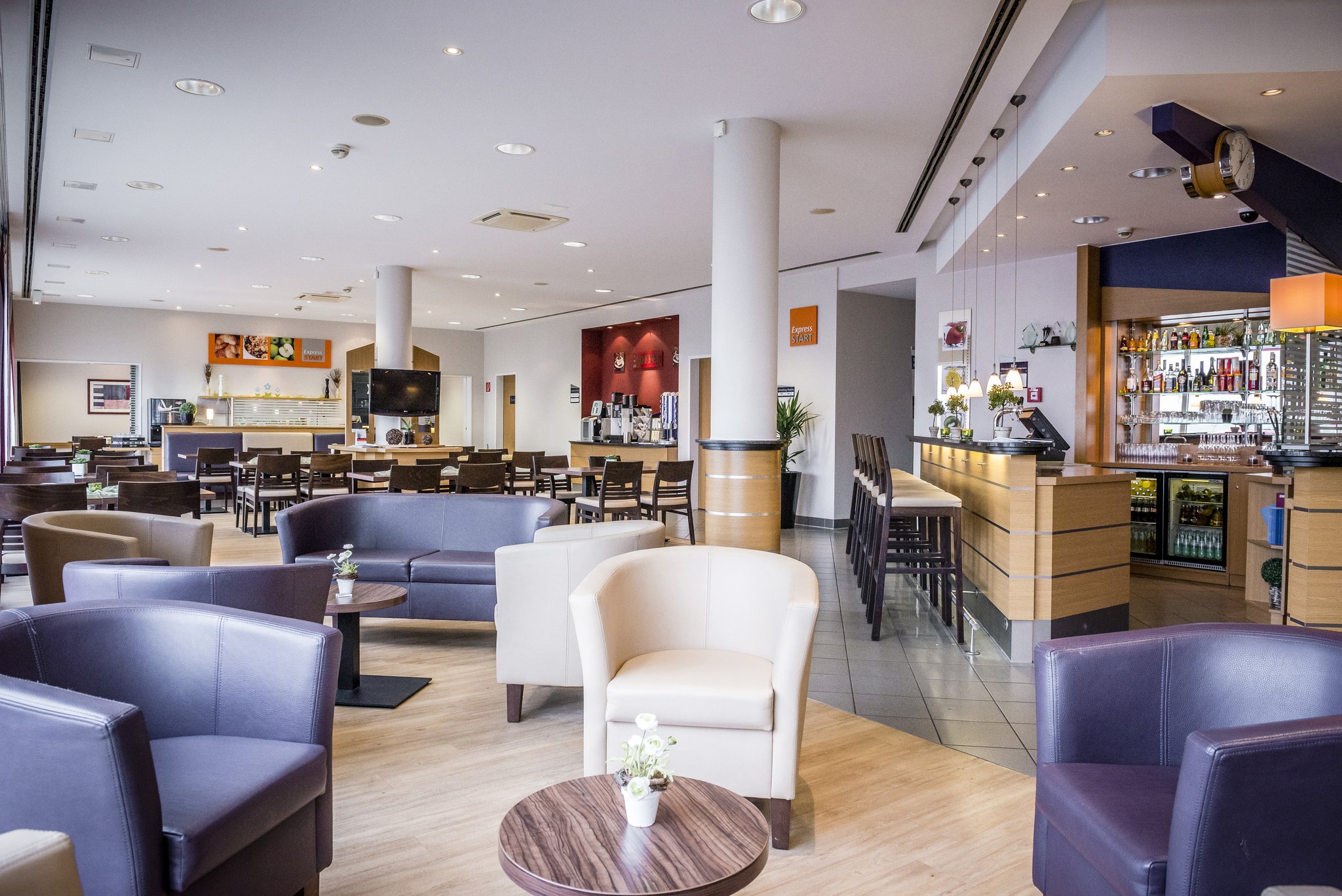 Holiday Inn Express Köln - Mühlheim