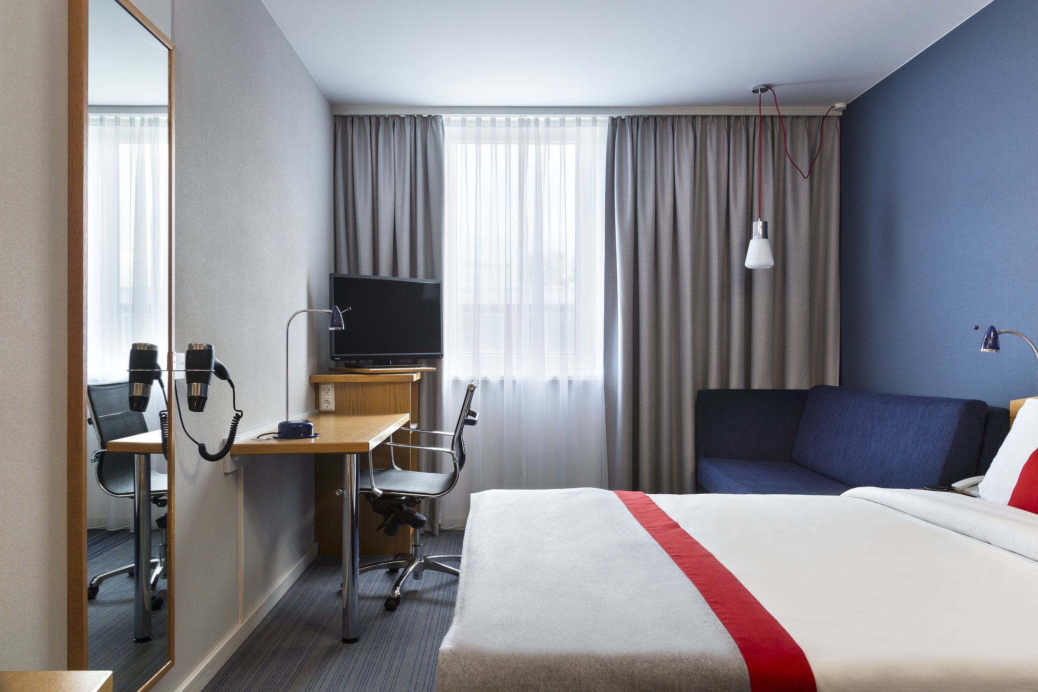 Holiday Inn Express Köln - Mühlheim