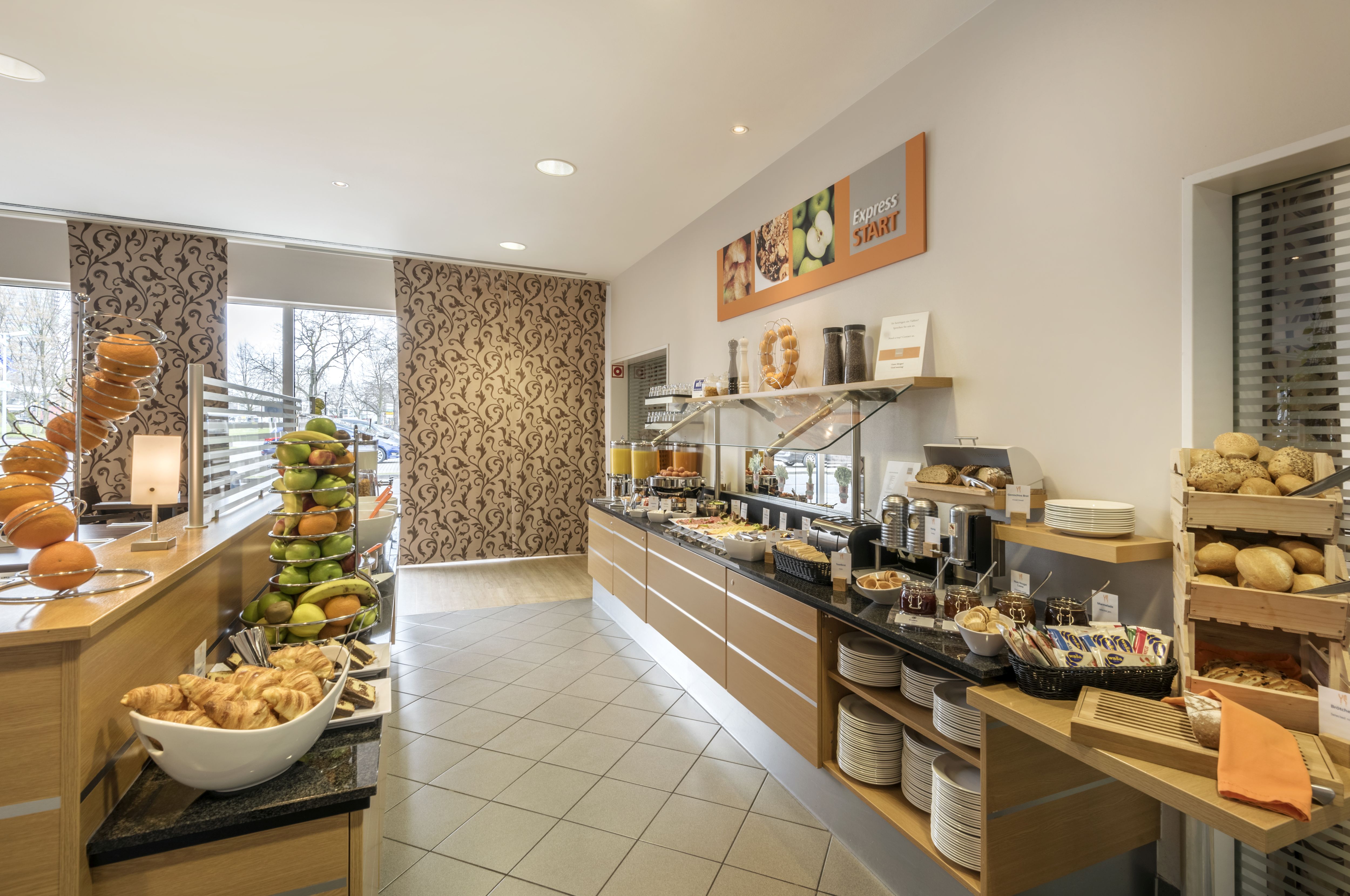 Holiday Inn Express Köln - Mühlheim