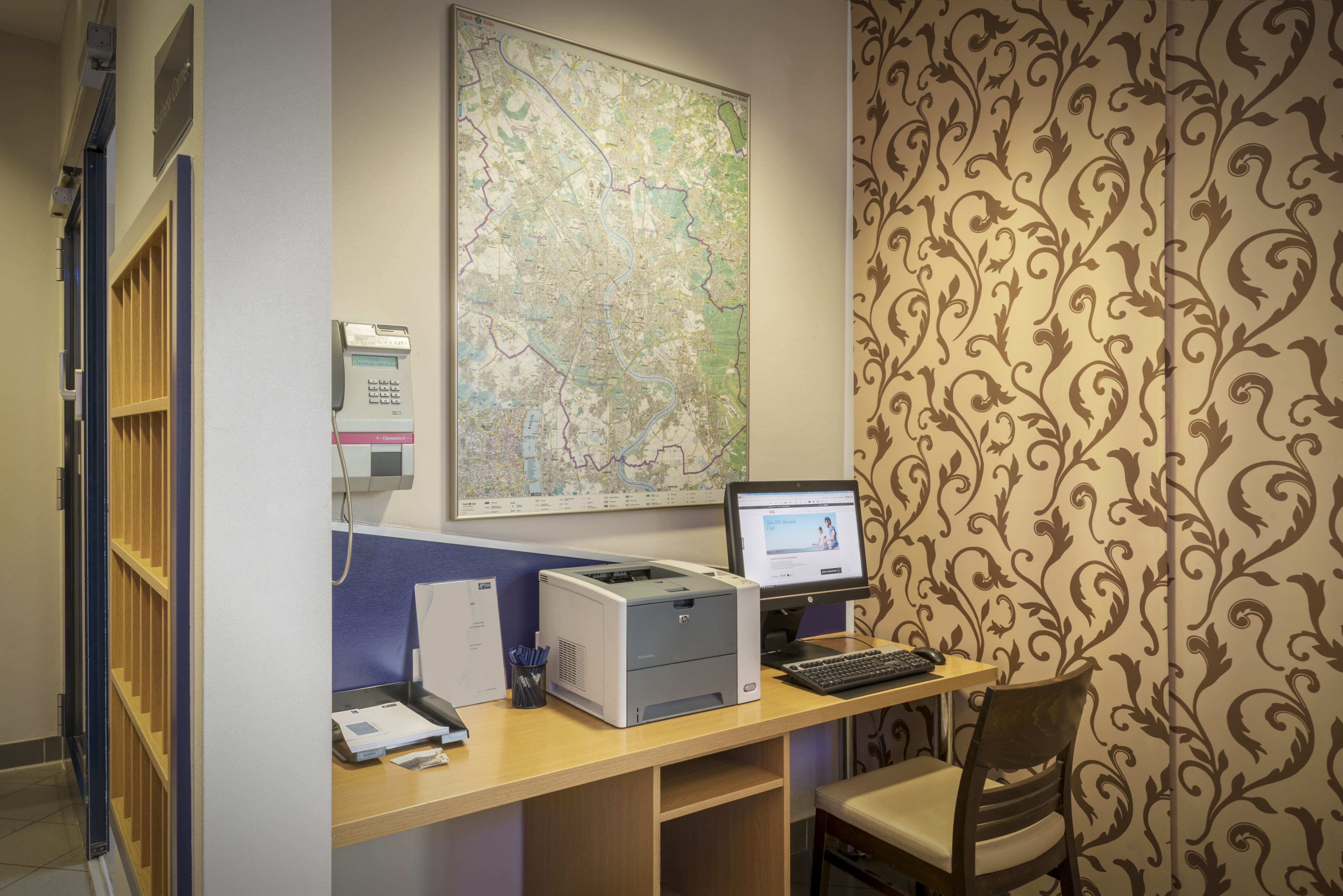 Holiday Inn Express Köln - Mühlheim