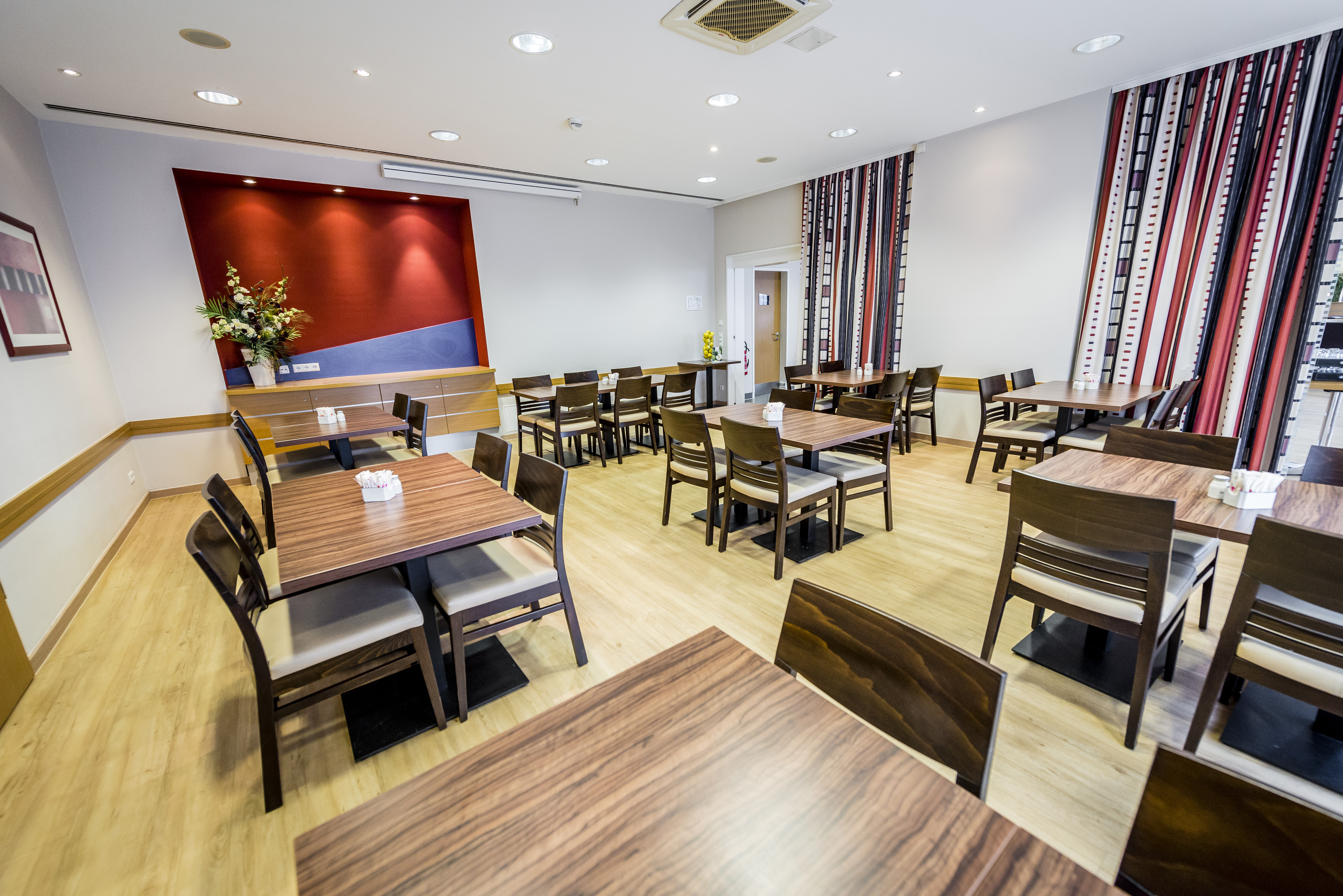 Holiday Inn Express Köln - Mühlheim