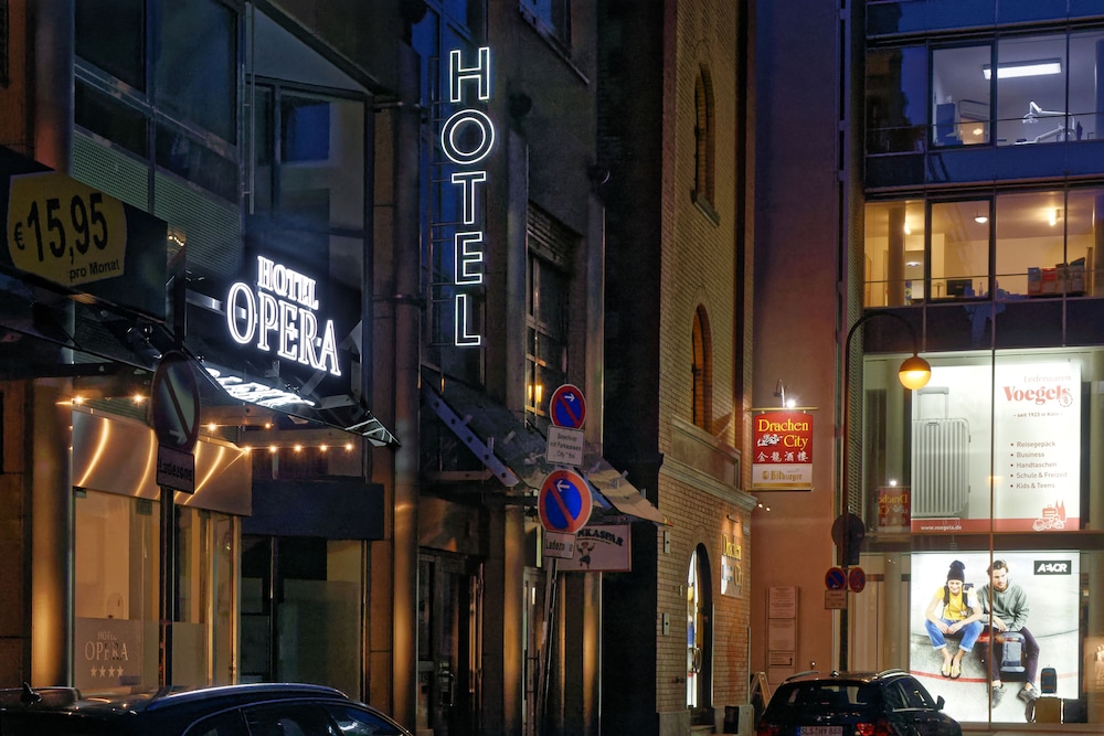 Hotel Opera