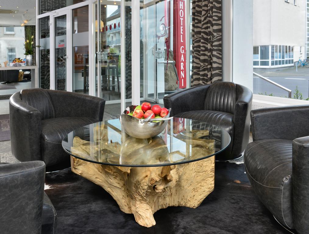 UHU Hotel Garni