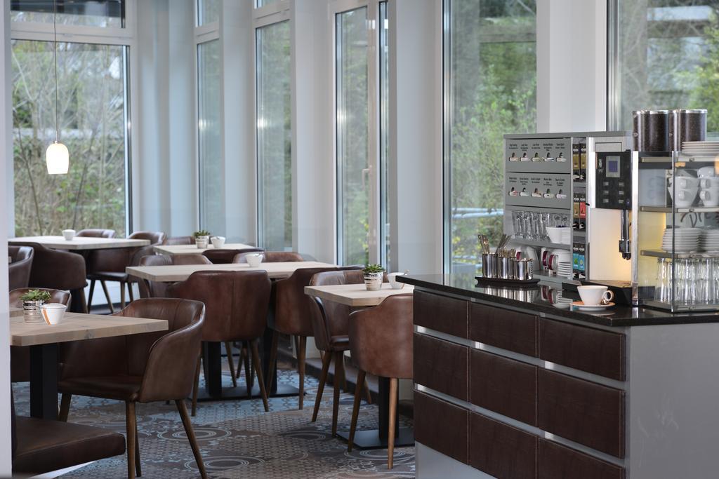 UHU Hotel Garni