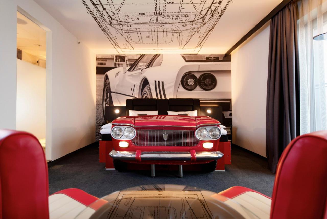 V8 Hotel Köln