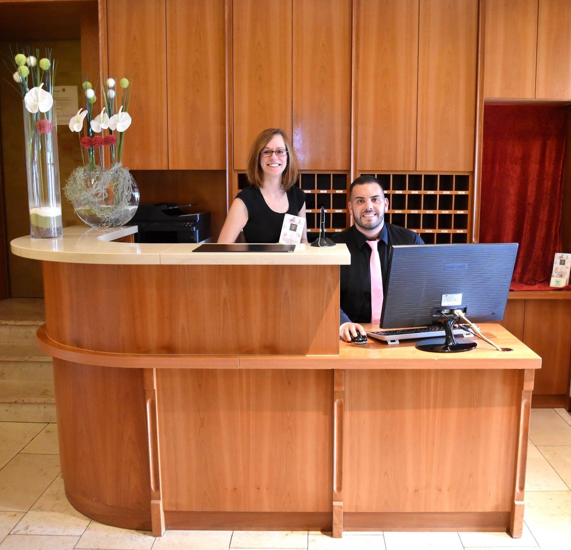 Xll Apostel Albergo