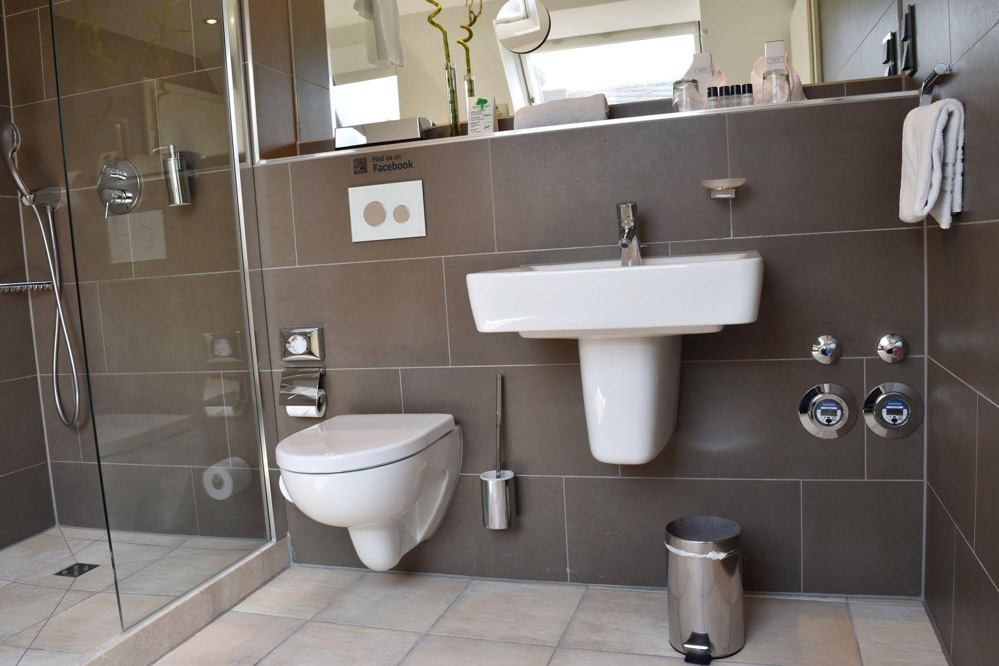 Xll Apostel Albergo