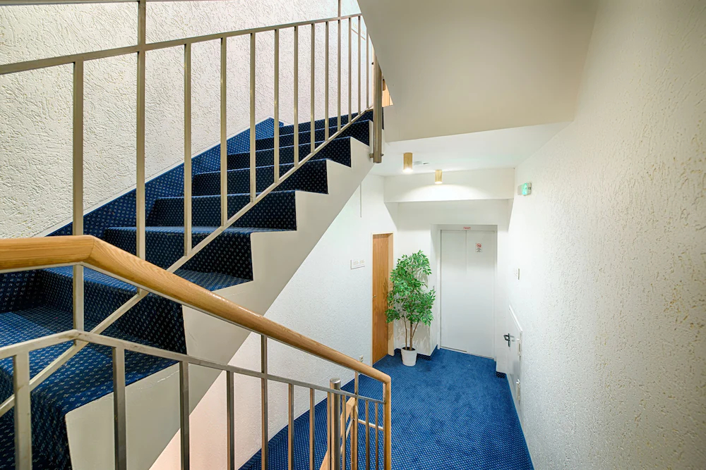 Home Hotel
