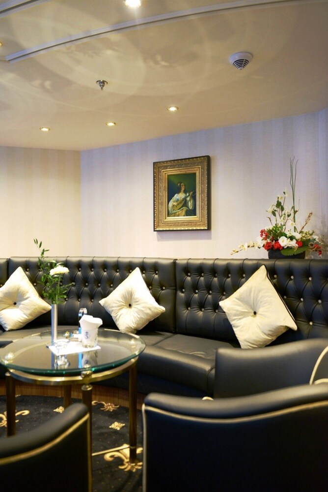 Baxter Hoare Hotel Ship Düsseldorf