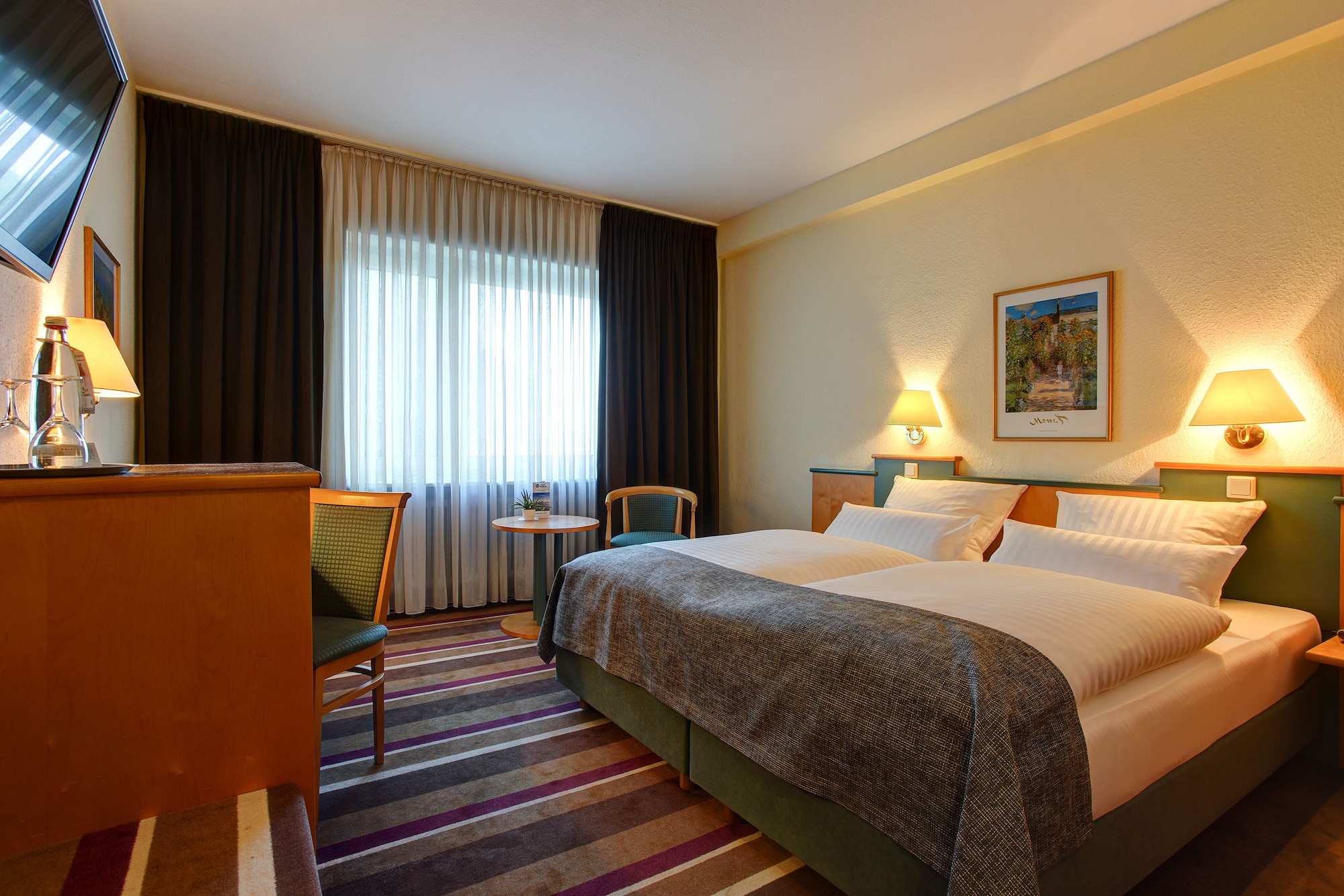 Sure Hotel by Best Western Ambassador Düsseldorf, Düsseldorf
