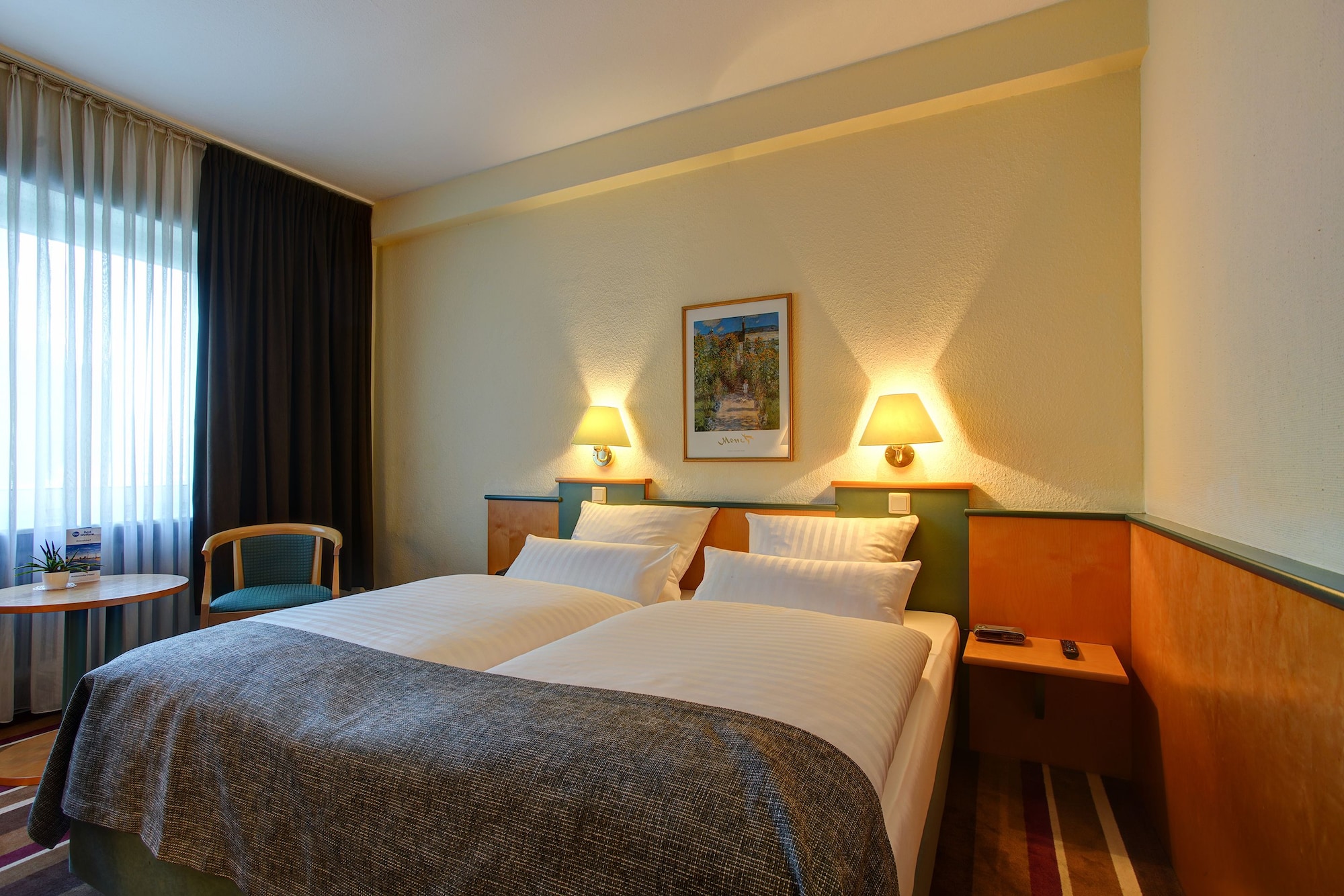 Sure Hotel by Best Western Ambassador Düsseldorf, Düsseldorf