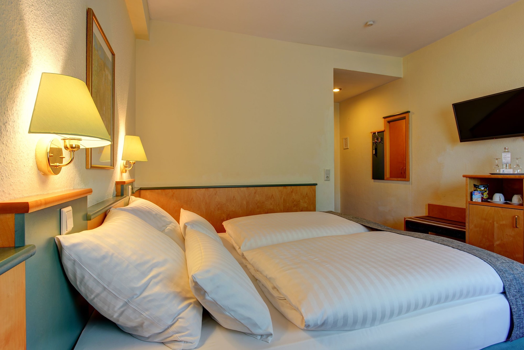 Sure Hotel by Best Western Ambassador Düsseldorf, Düsseldorf