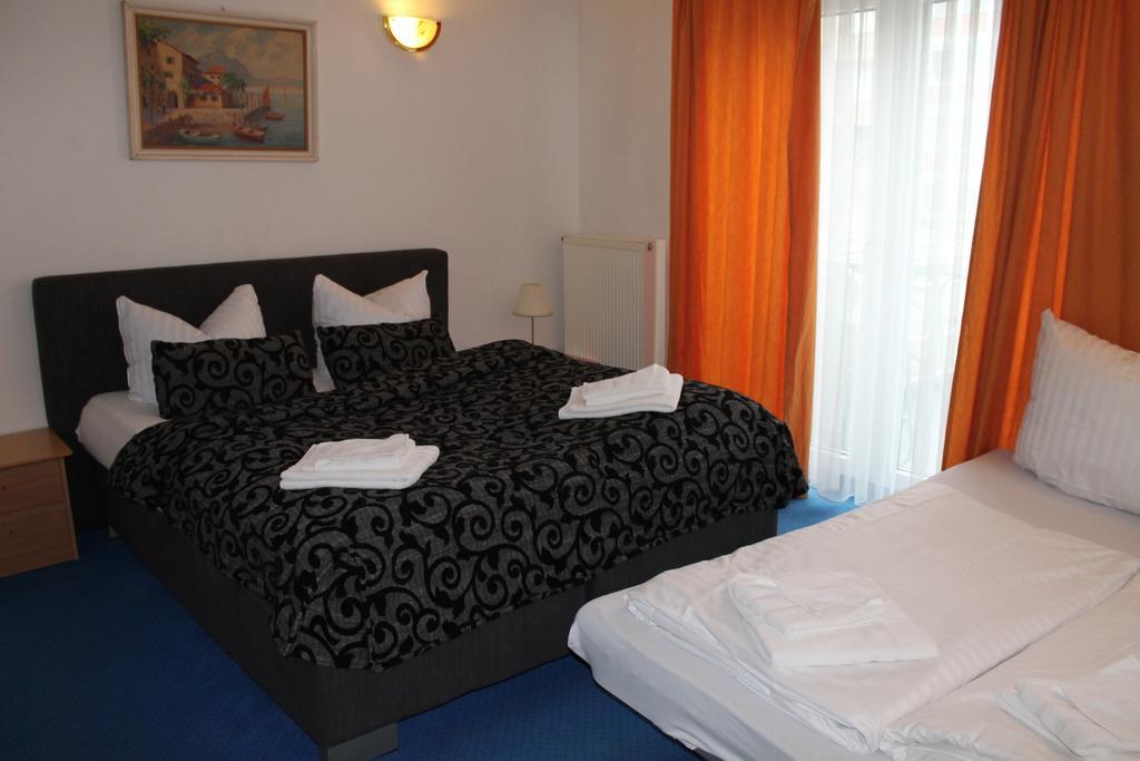 City Lounge Hotel