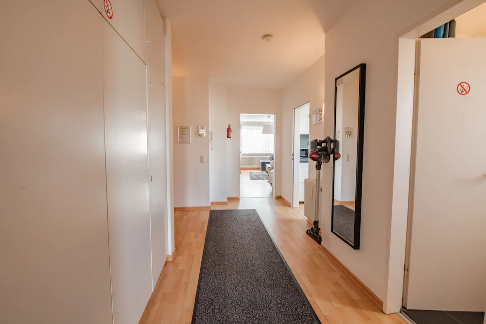 Deluxe Downtown Apartment