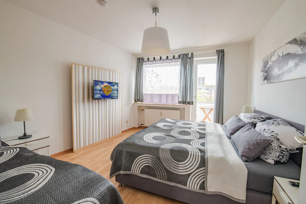Deluxe Downtown Apartment