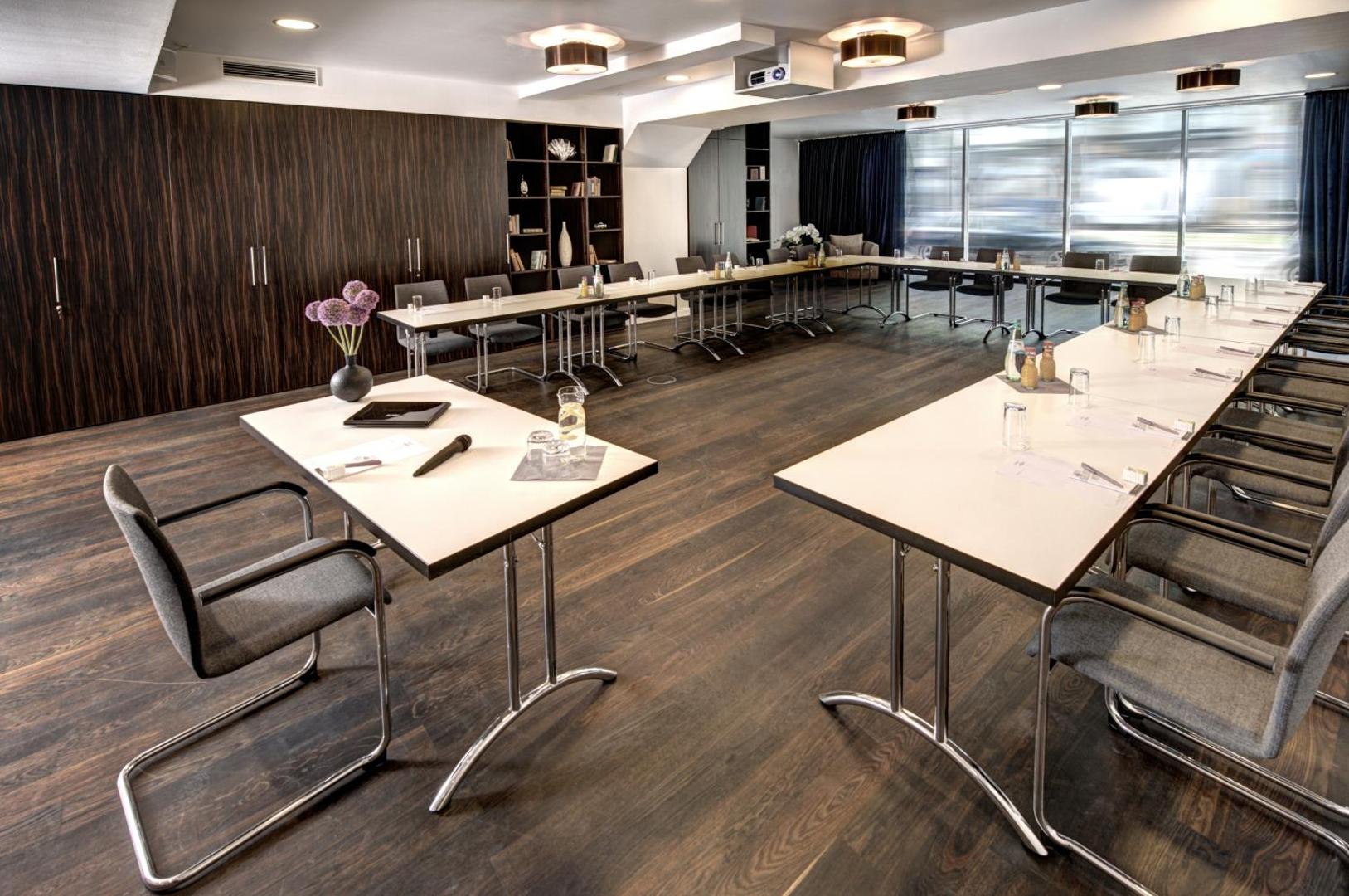 Hotel AMANO Düsseldorf