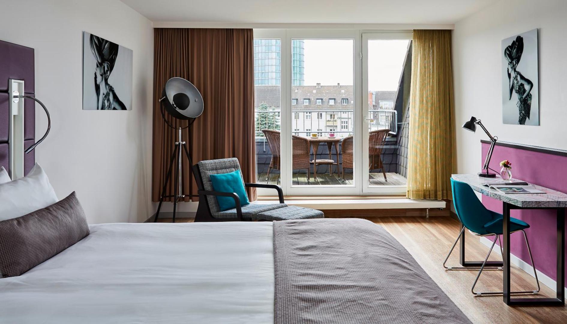 Indigo Düsseldorf - Victoriaplatz