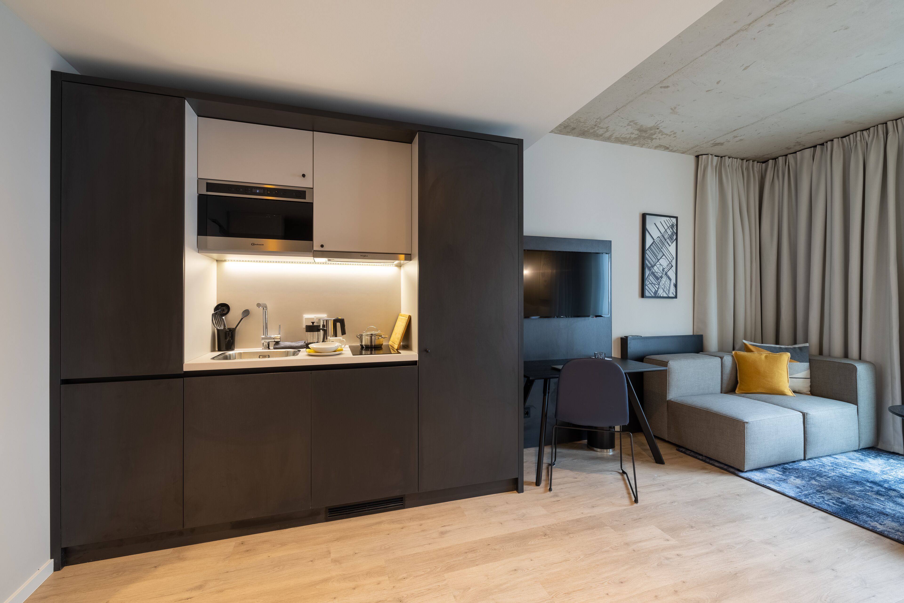 JOYN Dusseldorf  Serviced Apartments
