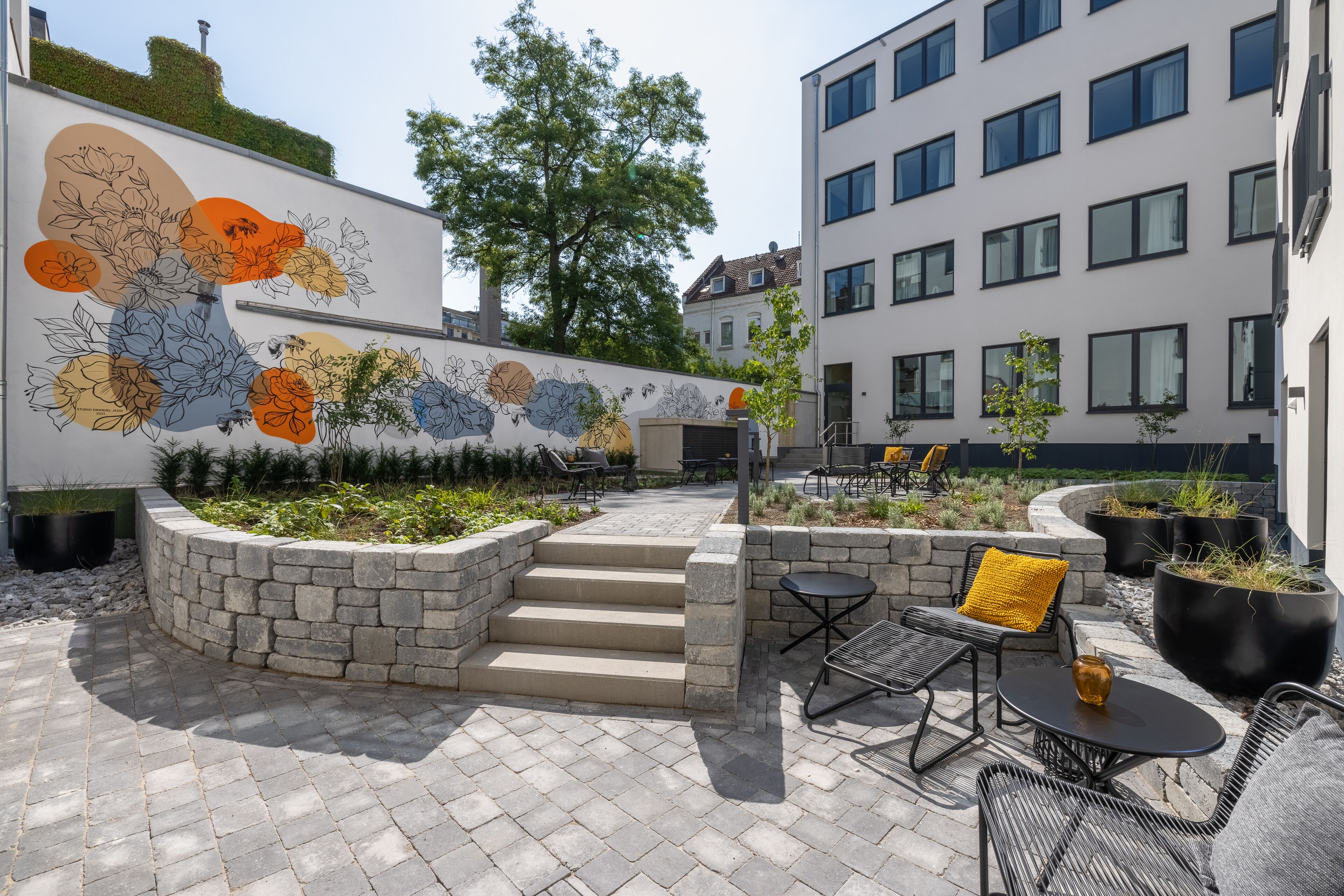 JOYN Dusseldorf  Serviced Apartments