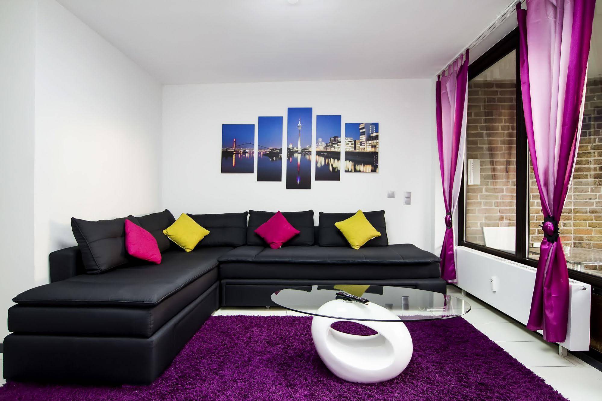 Lakeside Flat
