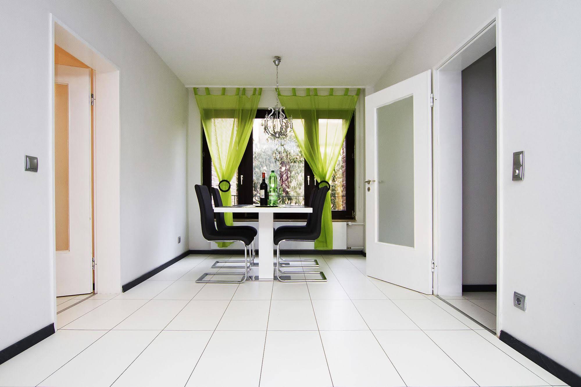 Lakeside Flat