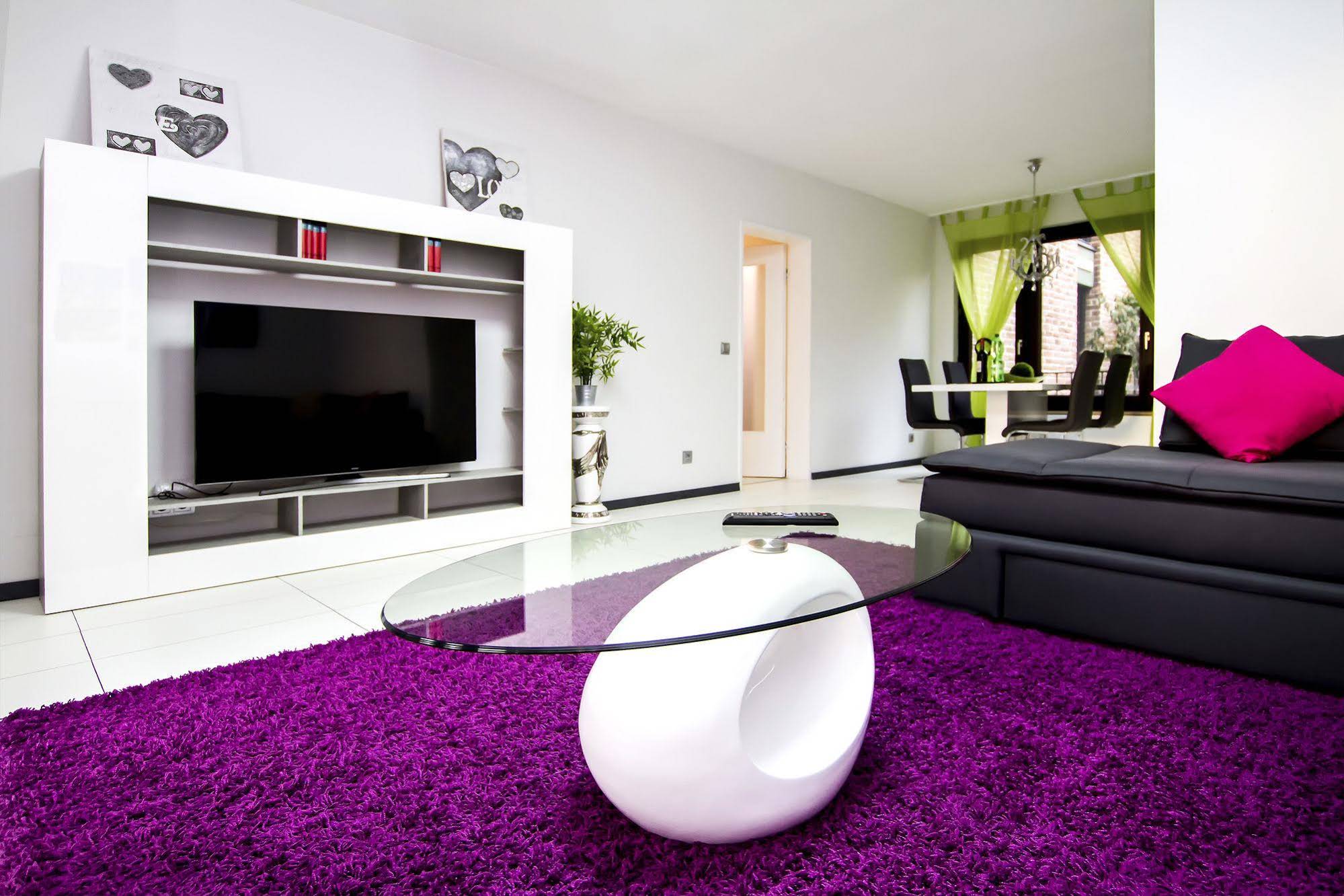 Lakeside Flat