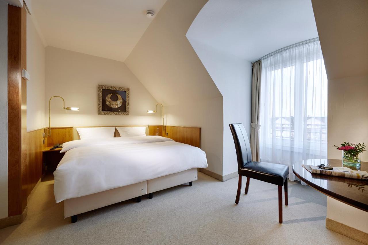 Lindner Hotel Airport