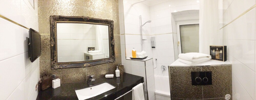 Golden Apartments