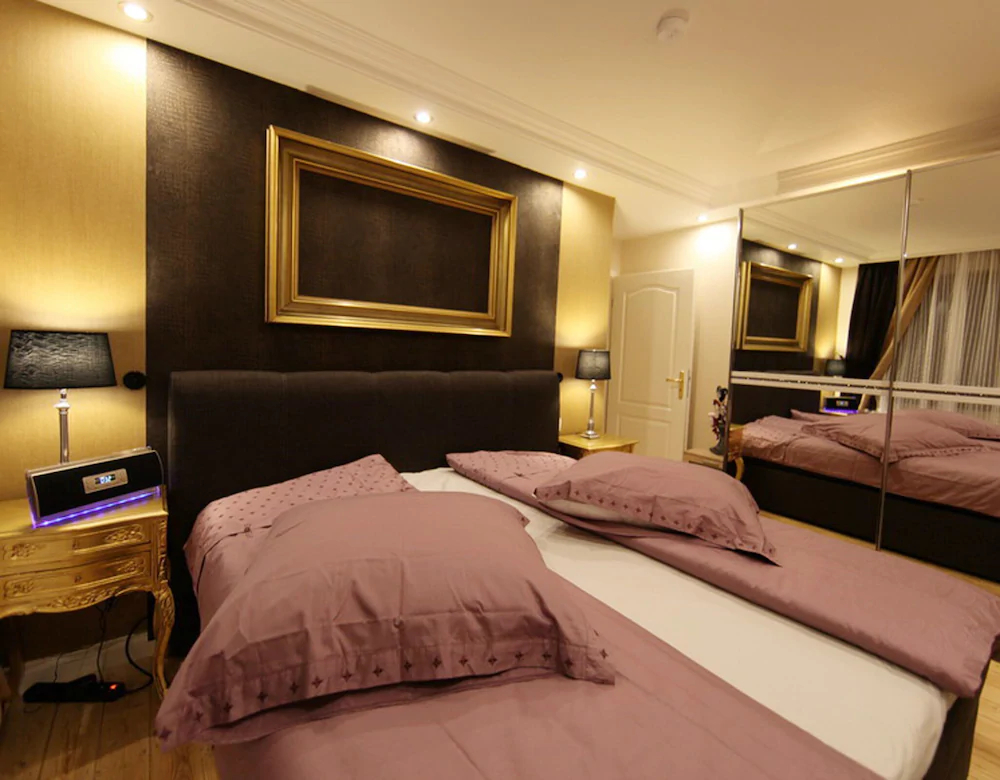 Golden Apartments