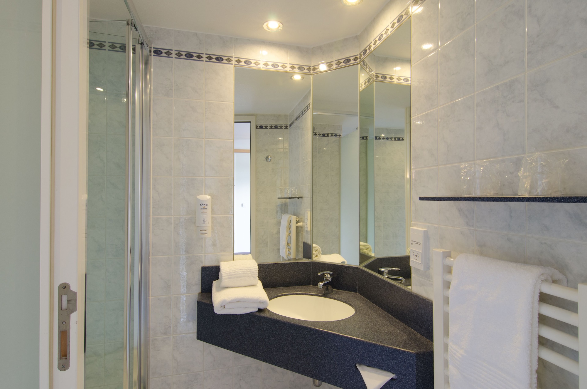 Premier Inn Essen City Limbecker Platz Hotel