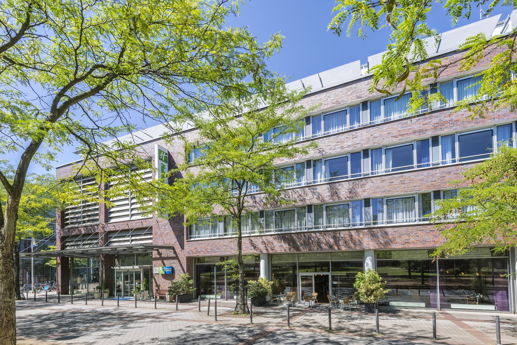 Premier Inn Essen City Limbecker Platz Hotel