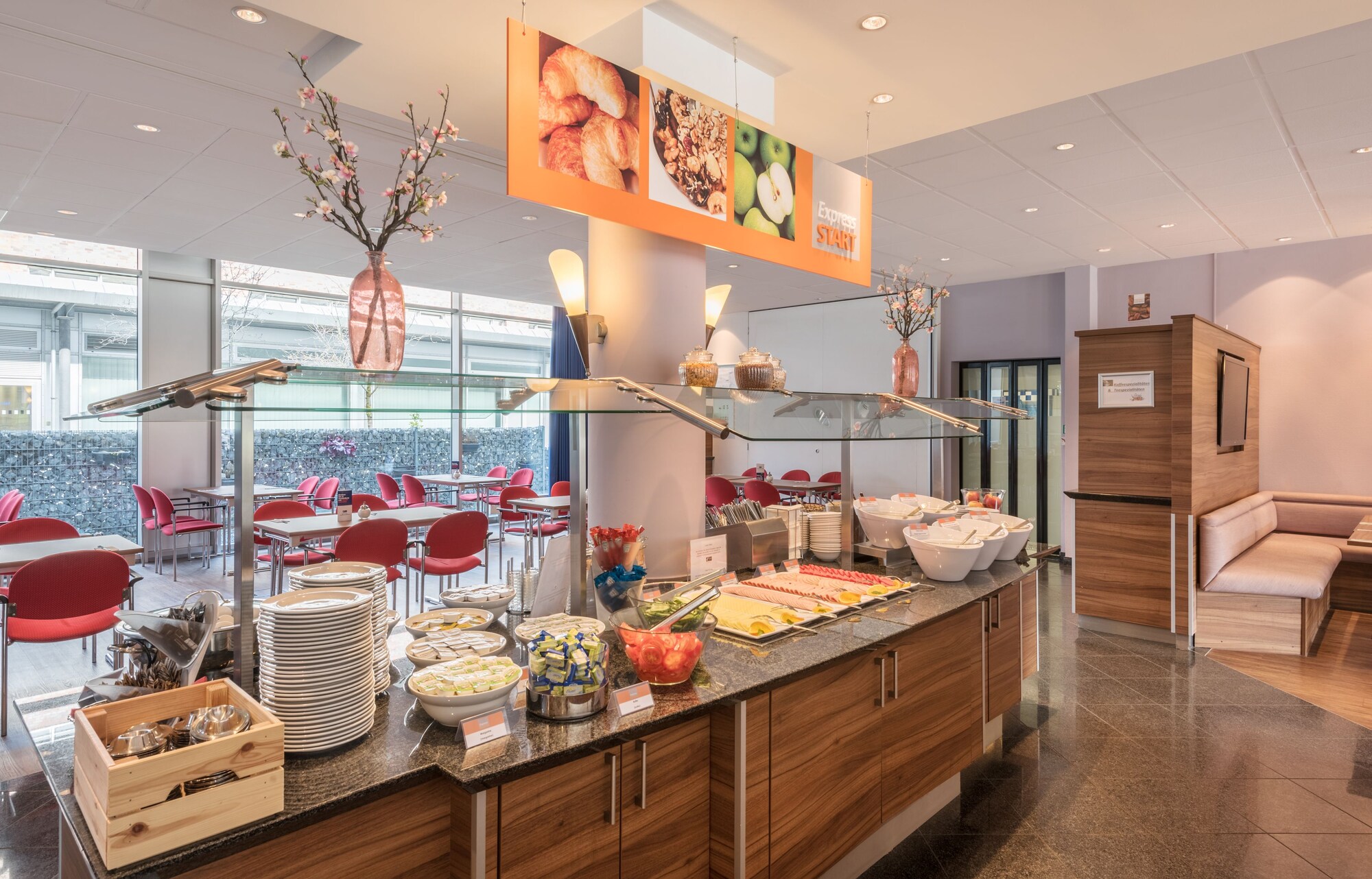 Premier Inn Essen City Limbecker Platz Hotel