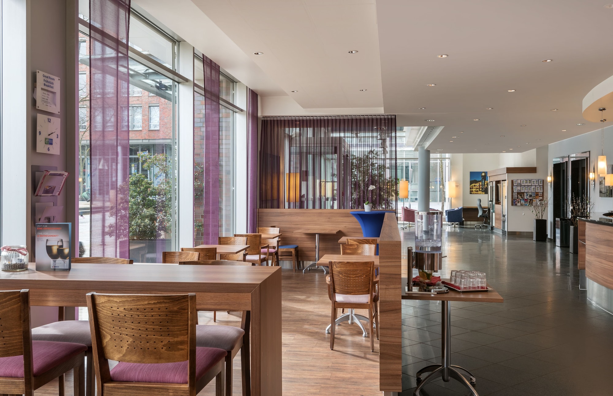 Premier Inn Essen City Limbecker Platz Hotel