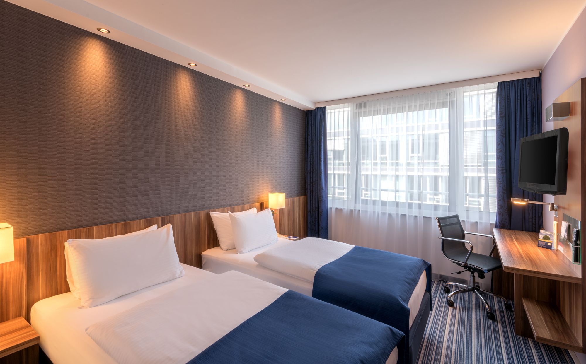 Premier Inn Essen City Limbecker Platz Hotel